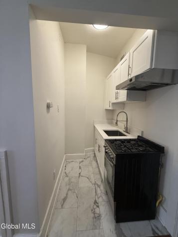 28 Robin Street Albany NY 12206