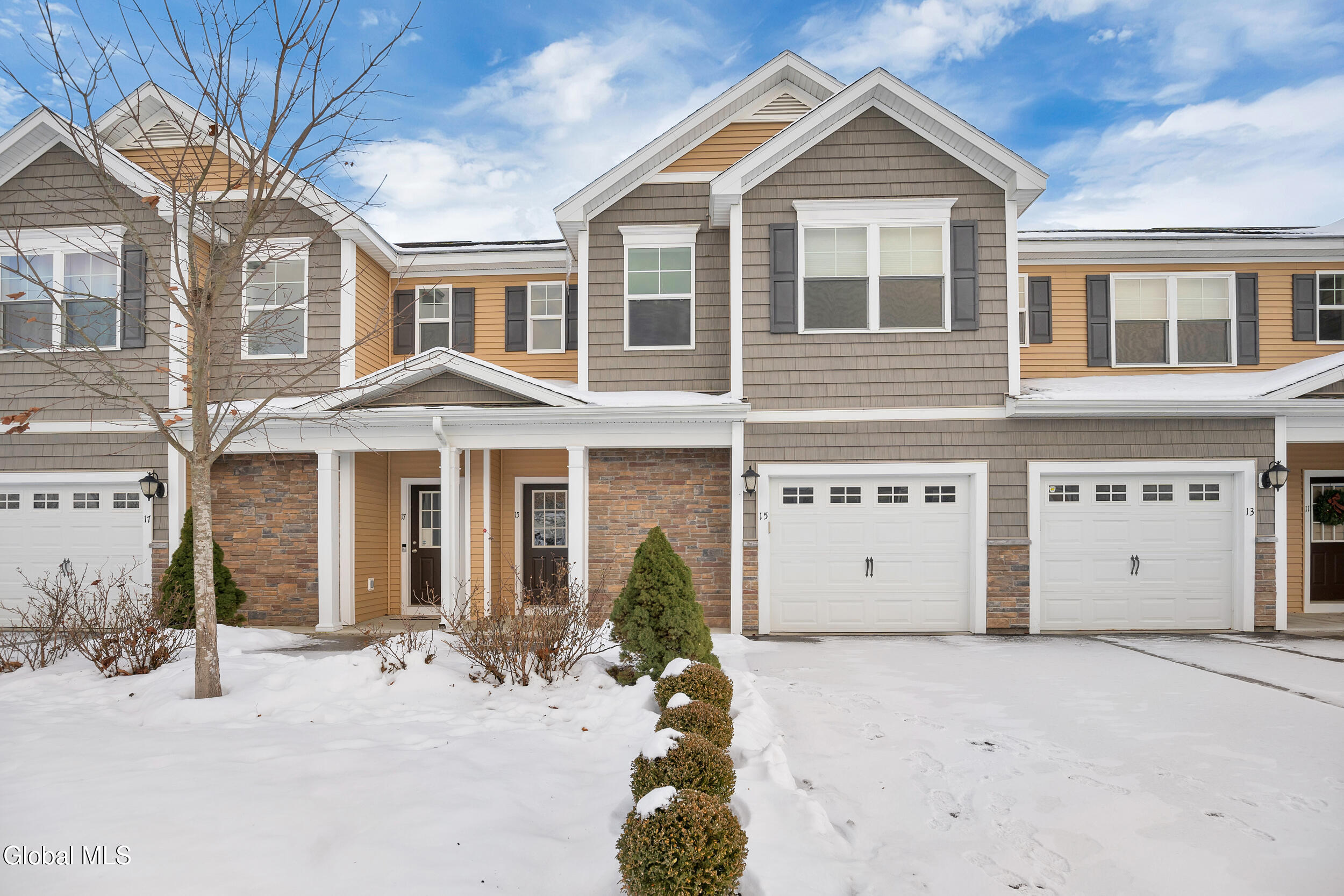 Cohoes NY, 15 Clarice Lane