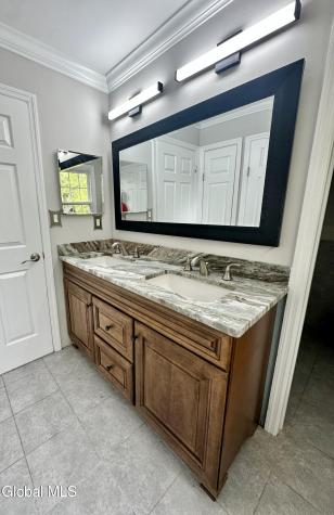 7 Fenway Court Loudonville NY 12211