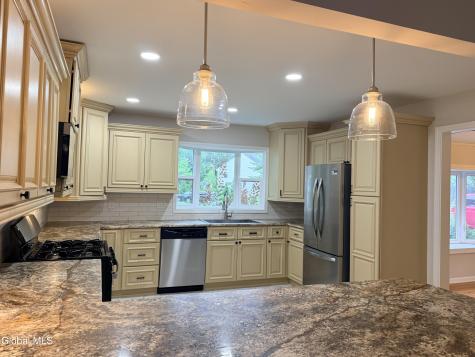 7 Fenway Court Loudonville NY 12211