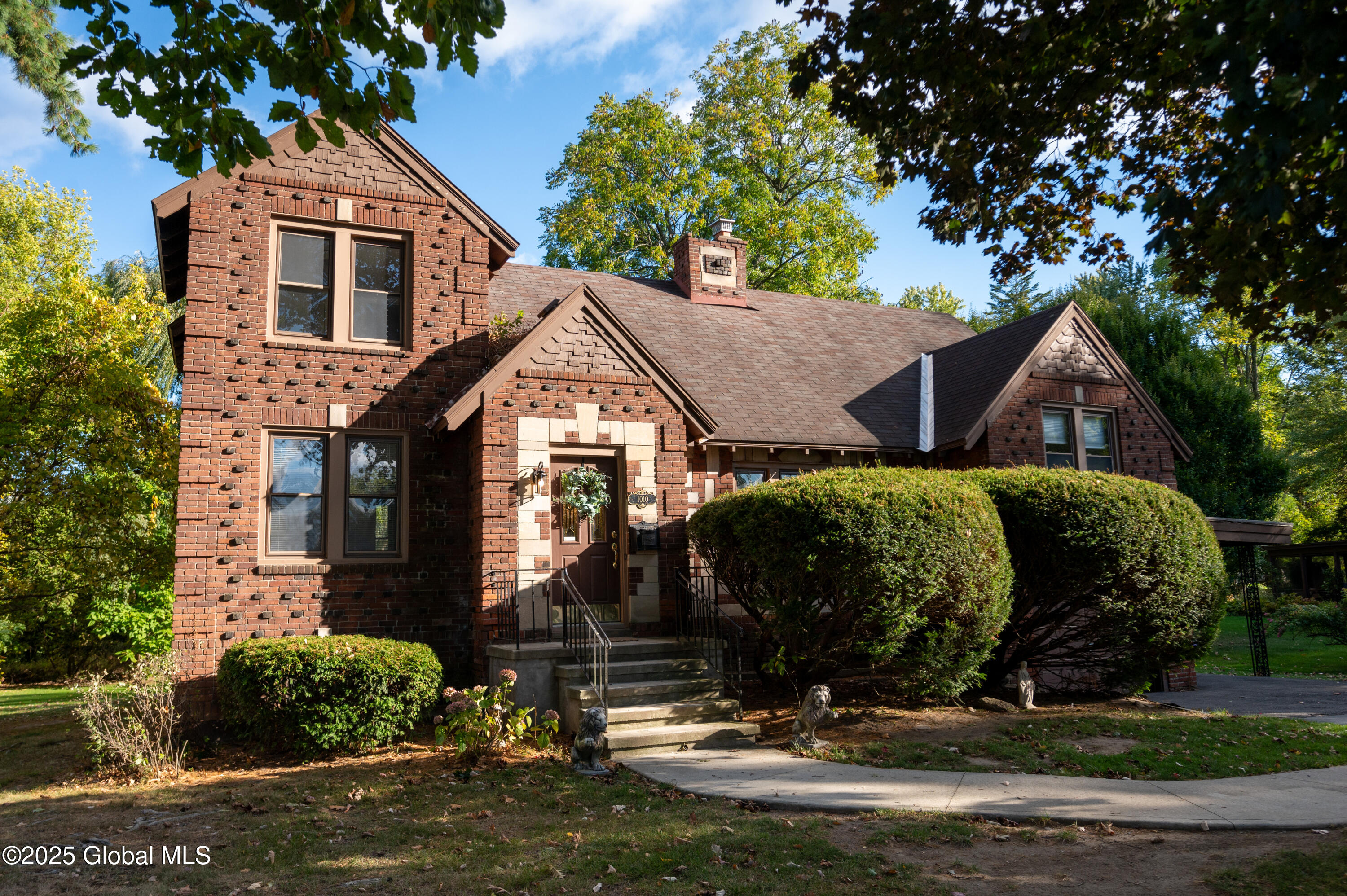 1010 N Country Club Drive Niskayuna NY 12309