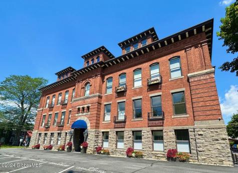 77 Van Dam Street Saratoga Springs NY 12866