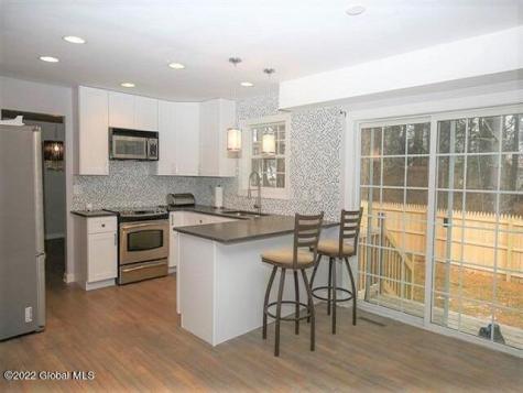 4 Round Table Road Saratoga Springs NY 12866