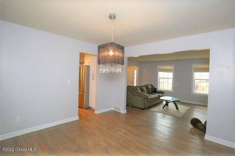 4 Round Table Road Saratoga Springs NY 12866