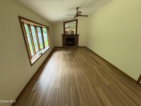 11 Abbey Court Clifton Park NY 12065