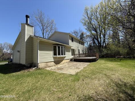 11 Abbey Court Clifton Park NY 12065