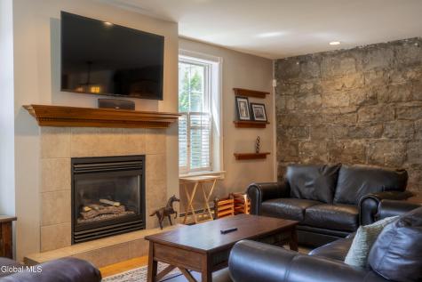 569 N Broadway Saratoga Springs NY 12866