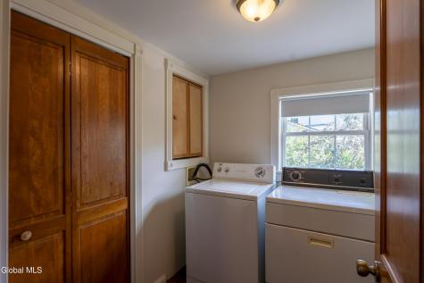 569 N Broadway Saratoga Springs NY 12866