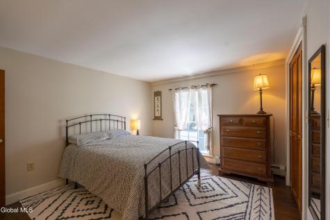 569 N Broadway Saratoga Springs NY 12866