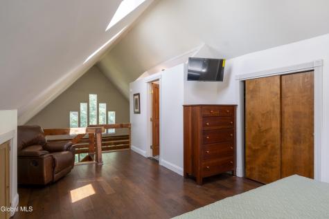 569 N Broadway Saratoga Springs NY 12866