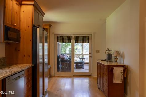 569 N Broadway Saratoga Springs NY 12866