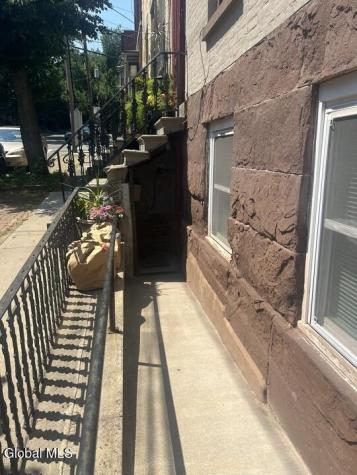 31 Elm Street Albany NY 12202