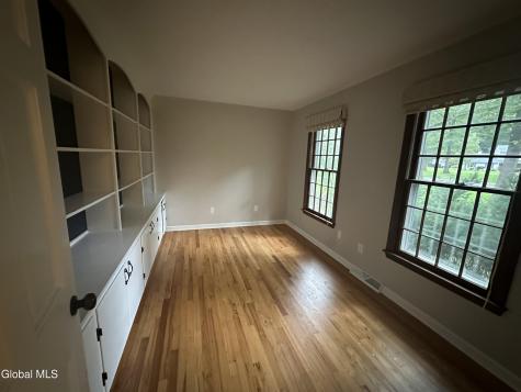 24 Berkshire Drive Clifton Park NY 12065