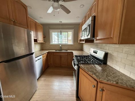 2481 Eastern Parkway Niskayuna NY 12309