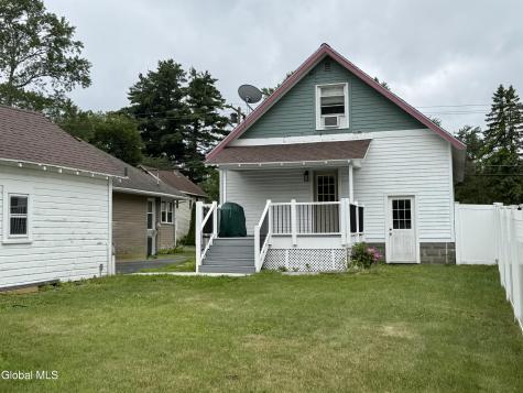 2481 Eastern Parkway Niskayuna NY 12309
