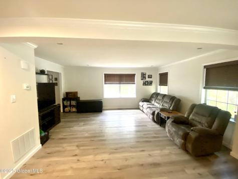 202 Greenfield Avenue Ballston Spa NY 12020