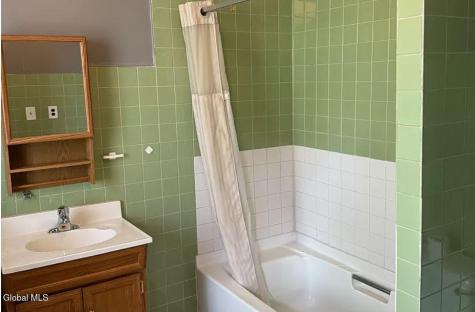 27 Vliet Street Cohoes NY 12047