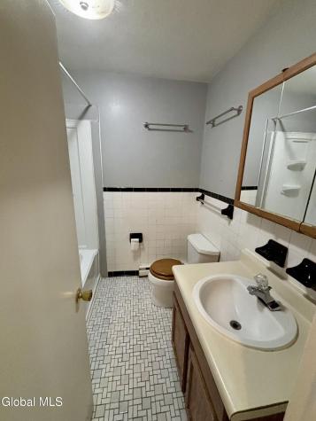 24 Maxwell Drive Troy NY 12180