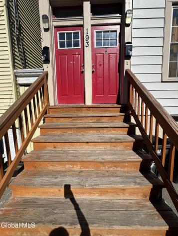 193 Livingston Avenue Albany NY 12210