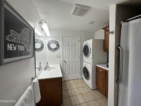 107 Clinton Street Saratoga Springs NY 12866