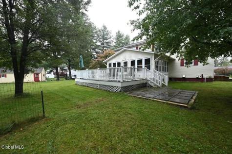 229 Middletown Road Waterford NY 12188