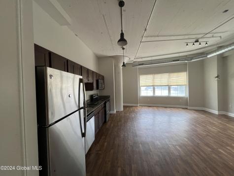 733 Broadway Albany NY 12207