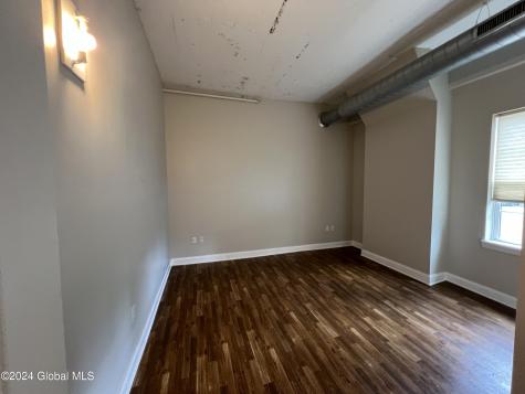733 Broadway Albany NY 12207