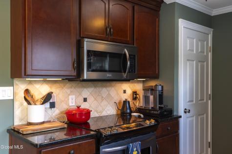11 Cottage Street Saratoga Springs NY 12866