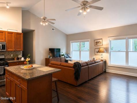 289 Jefferson Street Saratoga Springs NY 12866
