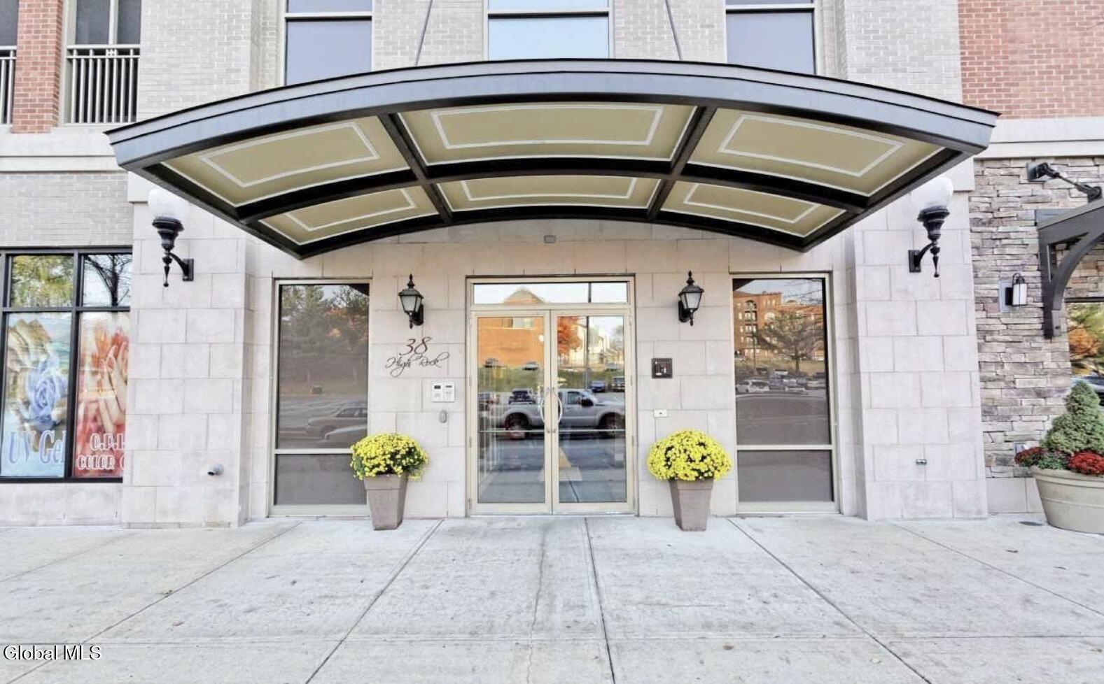 38 High Rock Avenue Saratoga Springs NY 12866