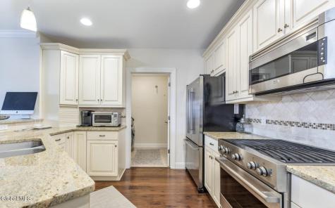 38 High Rock Avenue Saratoga Springs NY 12866