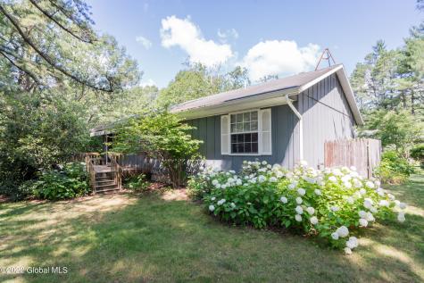 29 Quail Court Saratoga Springs NY 12866
