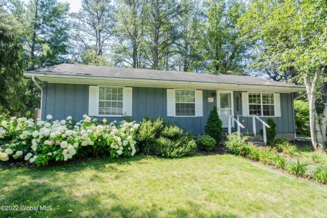 29 Quail Court Saratoga Springs NY 12866