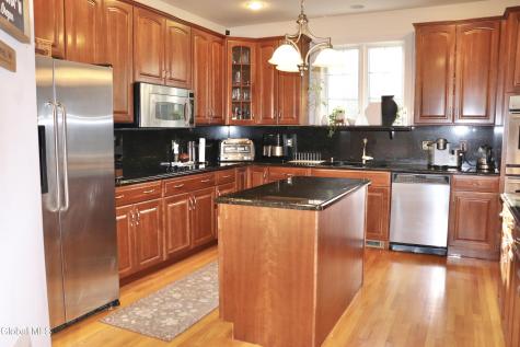 9 Hughes Common Slingerlands NY 12159