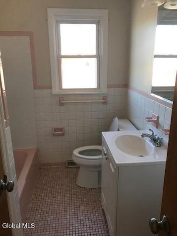 7 Derry Lane Latham NY 12110