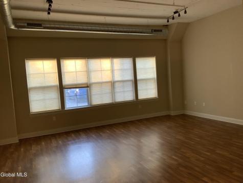 733 Broadway Albany NY 12207