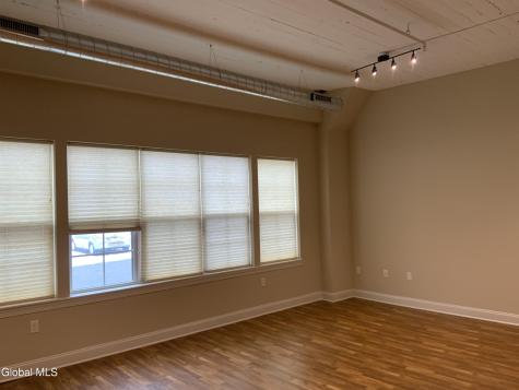 733 Broadway Albany NY 12207