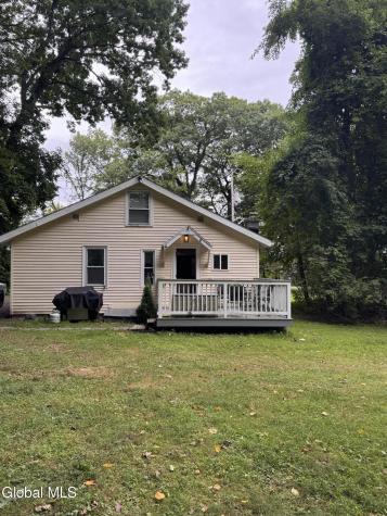 512 Crescent Avenue Saratoga Springs NY 12866