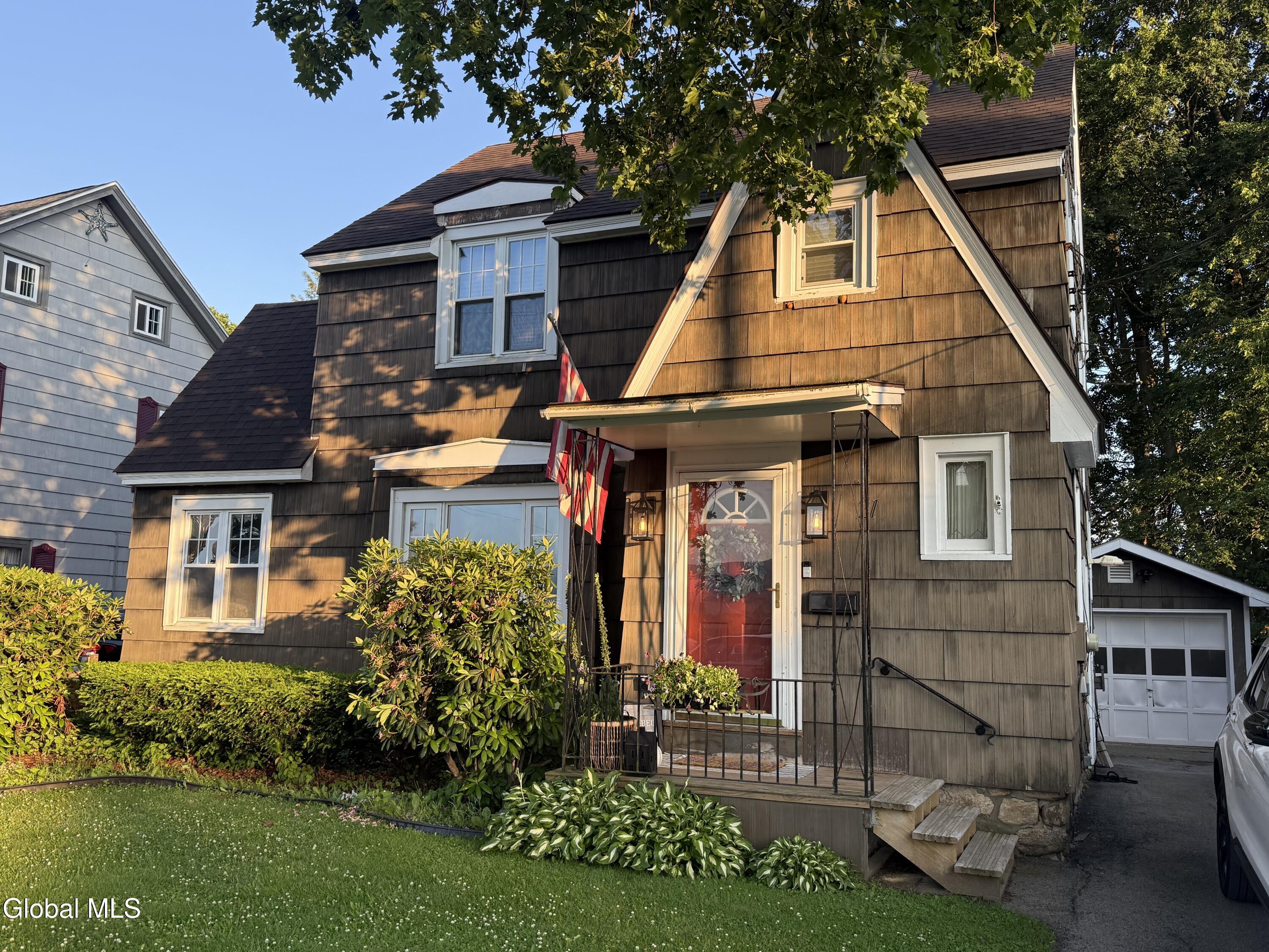 21 Baker Street Gloversville NY 12078