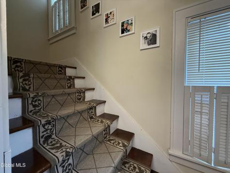 21 Baker Street Gloversville NY 12078