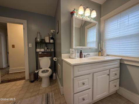 21 Baker Street Gloversville NY 12078