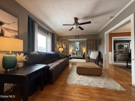 21 Baker Street Gloversville NY 12078