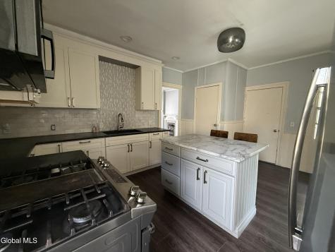 403 2nd Street Troy NY 12180