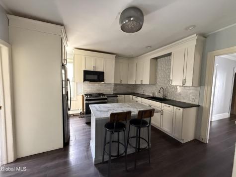 403 2nd Street Troy NY 12180