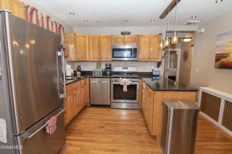 2 Ritchie Place Saratoga Springs NY 12866