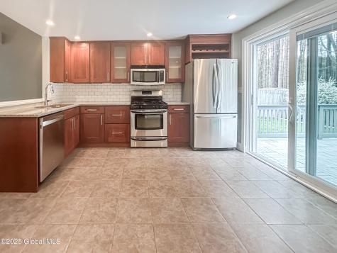 72 Pepperbush Place Malta NY 12020