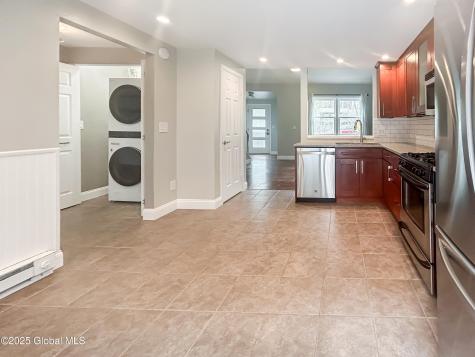 72 Pepperbush Place Malta NY 12020