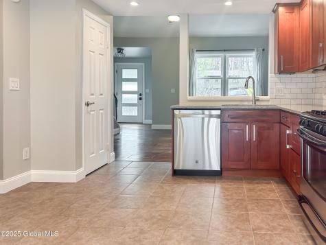 72 Pepperbush Place Malta NY 12020
