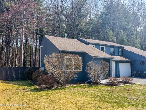 72 Pepperbush Place Malta NY 12020