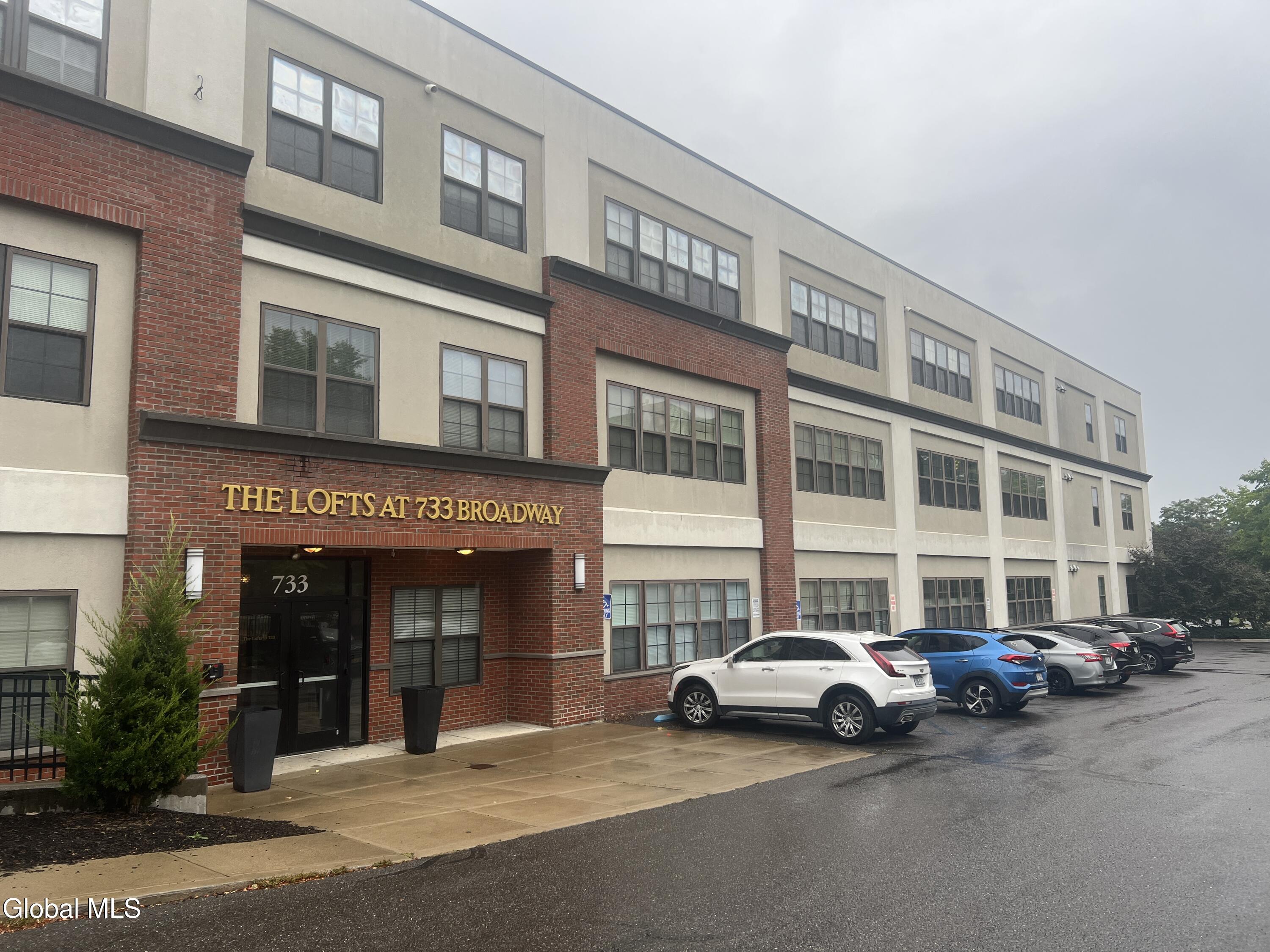 733 Broadway Albany NY 12207